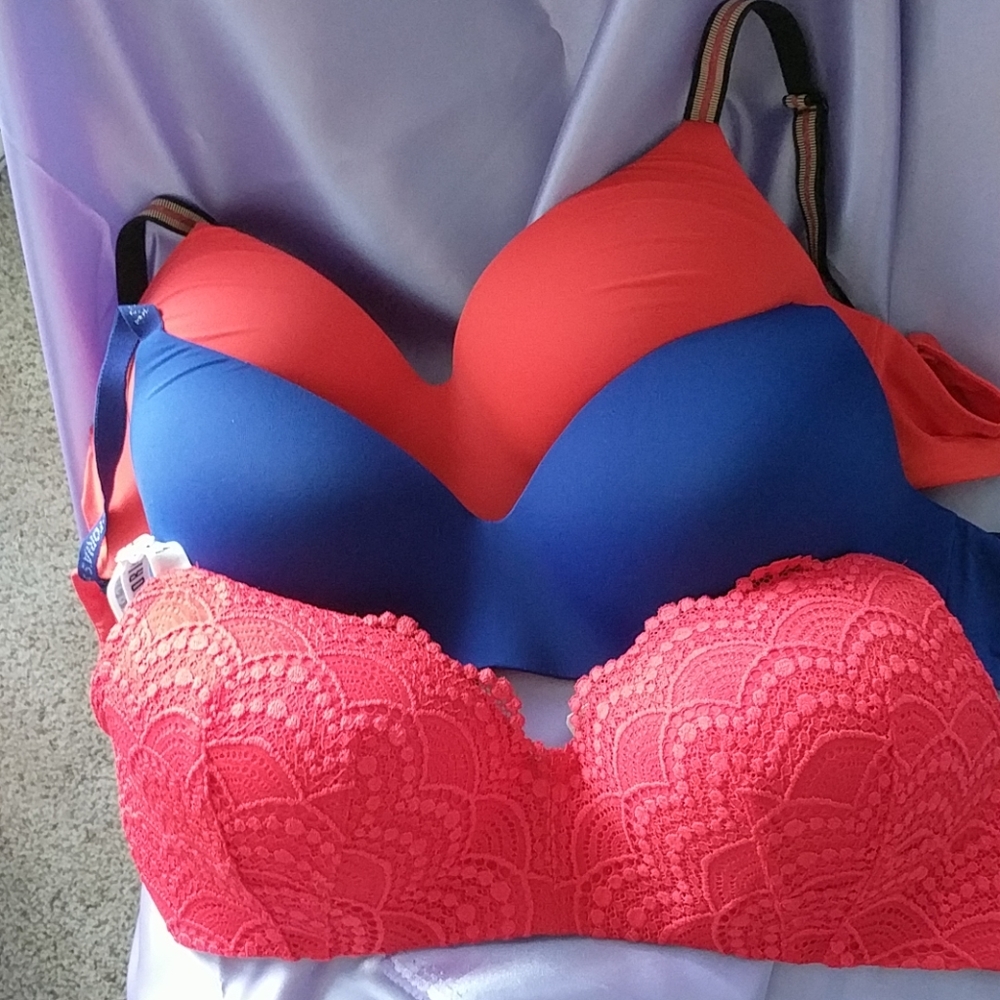 3 Victoria Secret No wire Bras.